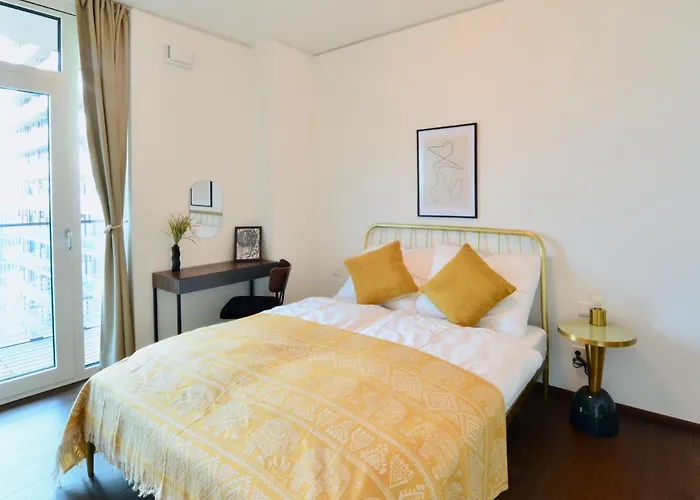 Brand-New, Close To Centre, Rooftop-Summer-Pool